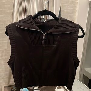 Cropped black knit vest!